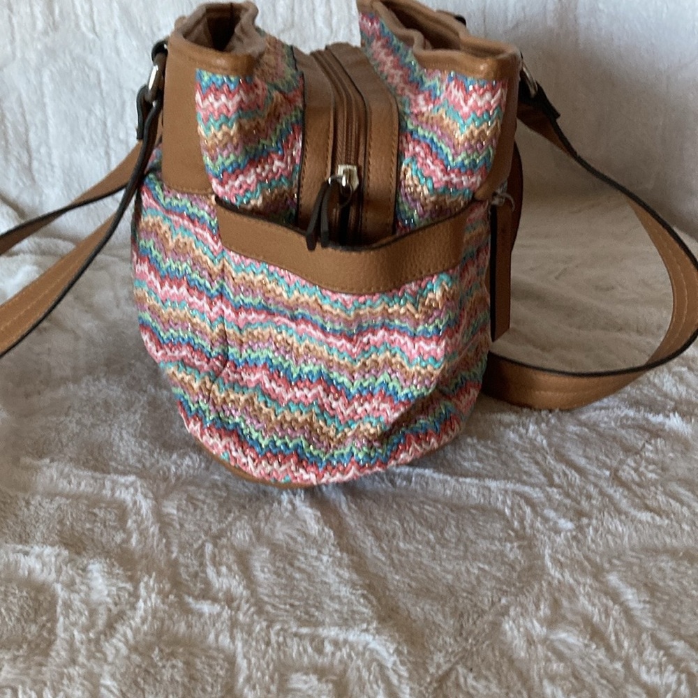 Preloved Shoulder Bag. Colors:Multicolored Squiggly Lines With Brown Trim View 5